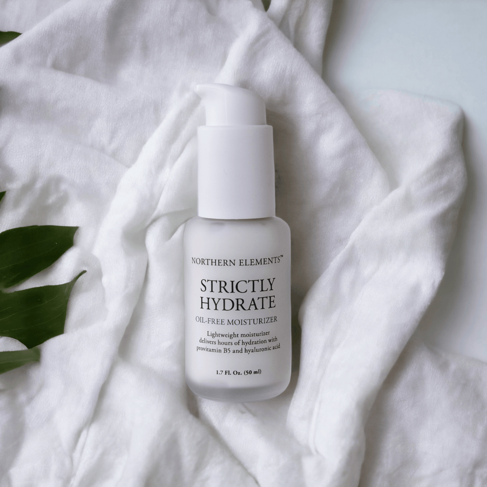 Strictly Hydrate Oil-Free Moisturizer- Lightweight moisturizer delivers hours of hydration with provitamin B5 and hyaluronic acid